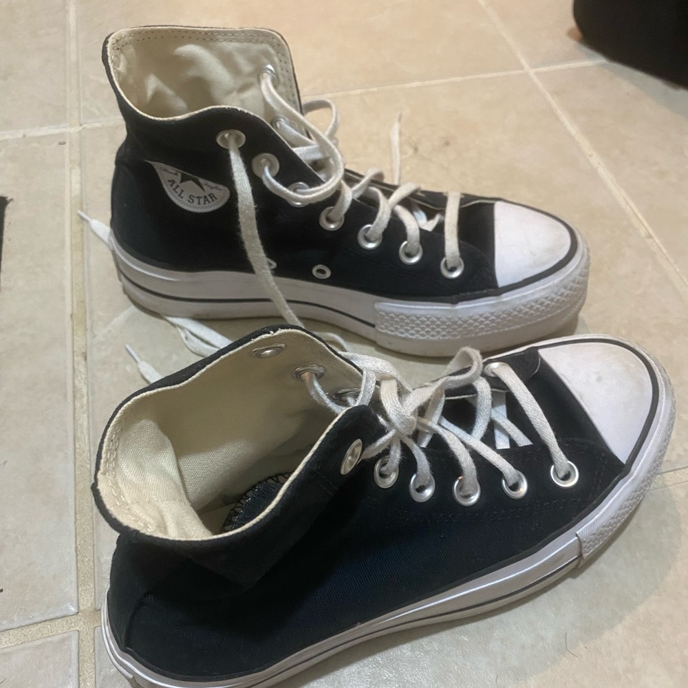 Platform Converse Black and White High-Tops